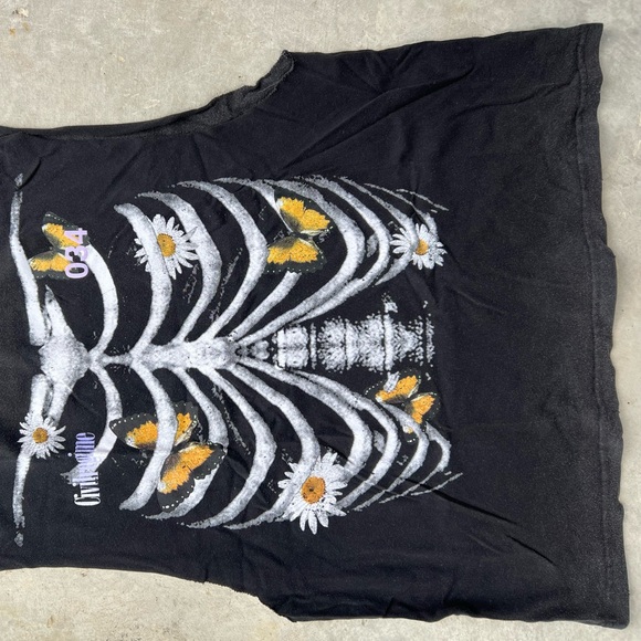 Civil Regime Streetwear cut off Rib cage Skeleton distressed printed tshirt - Picture 2 of 5